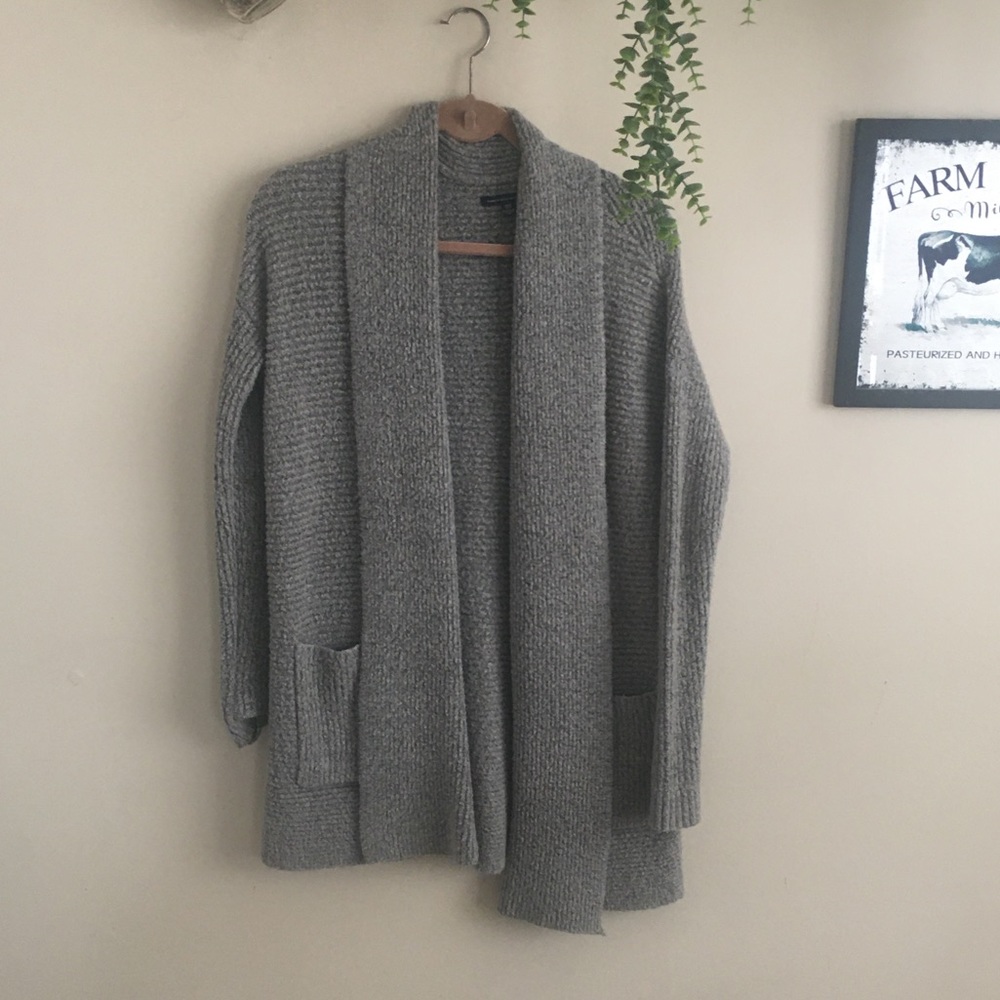 Cozy long sleeve gray cardigan